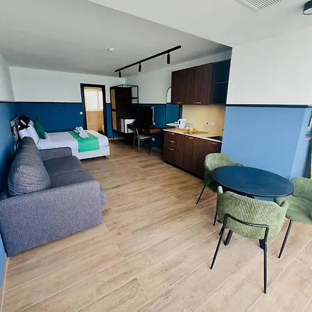 South32 Hotel